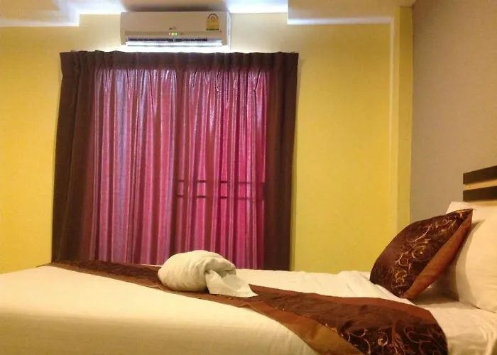 Nest Boutique 3*